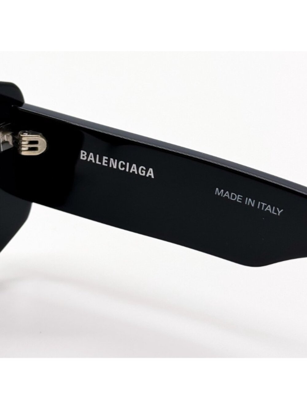 NEW BALENCIAGA BB0302S 001 SUNGLASSES BLACK WOMEN EYEWEAR BALENCIAGA - Picture 9 of 10